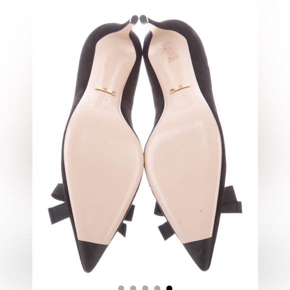 Gucci Suede Embellished Pumps - Picture 4 of 10